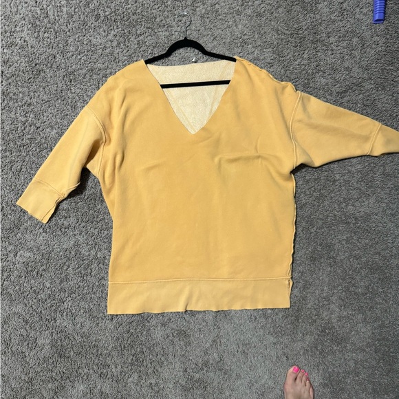 Mustard Yellow Free People over sized sweater in great condition - Picture 4 of 5